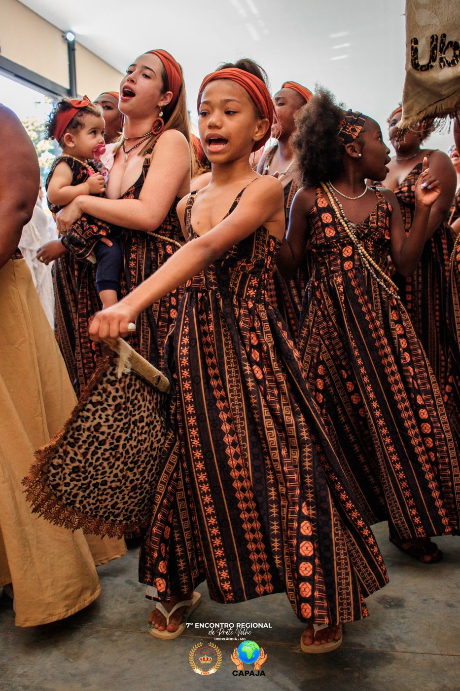 Crianças do Congado na dança